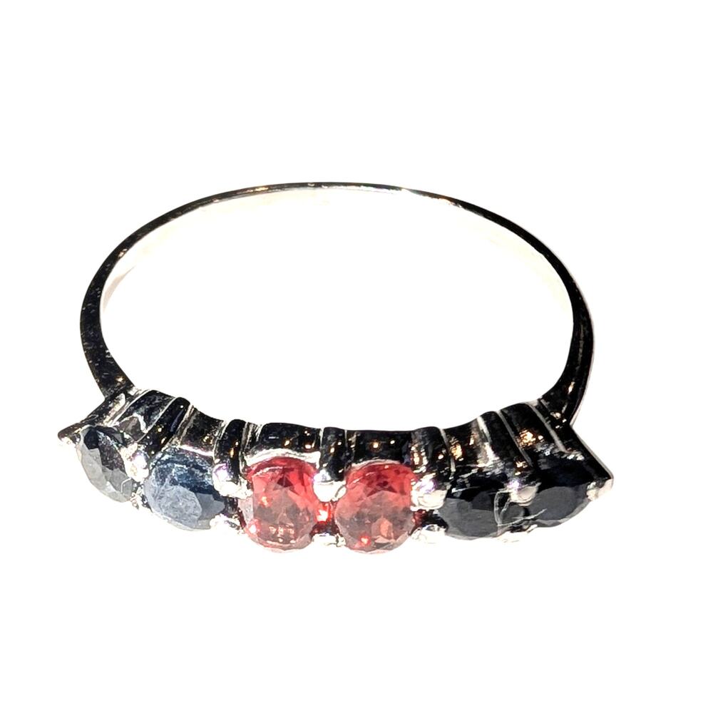 Dainty 925 Sterling Silver Garnet & Sapphire Ring Size 7 Multi Gemstone - Picture 3 of 7